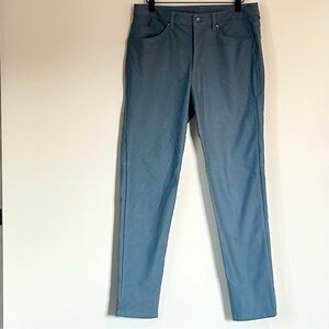 Lululemon Athletica Men’s Iron Blue ABC Trouser - Size 32